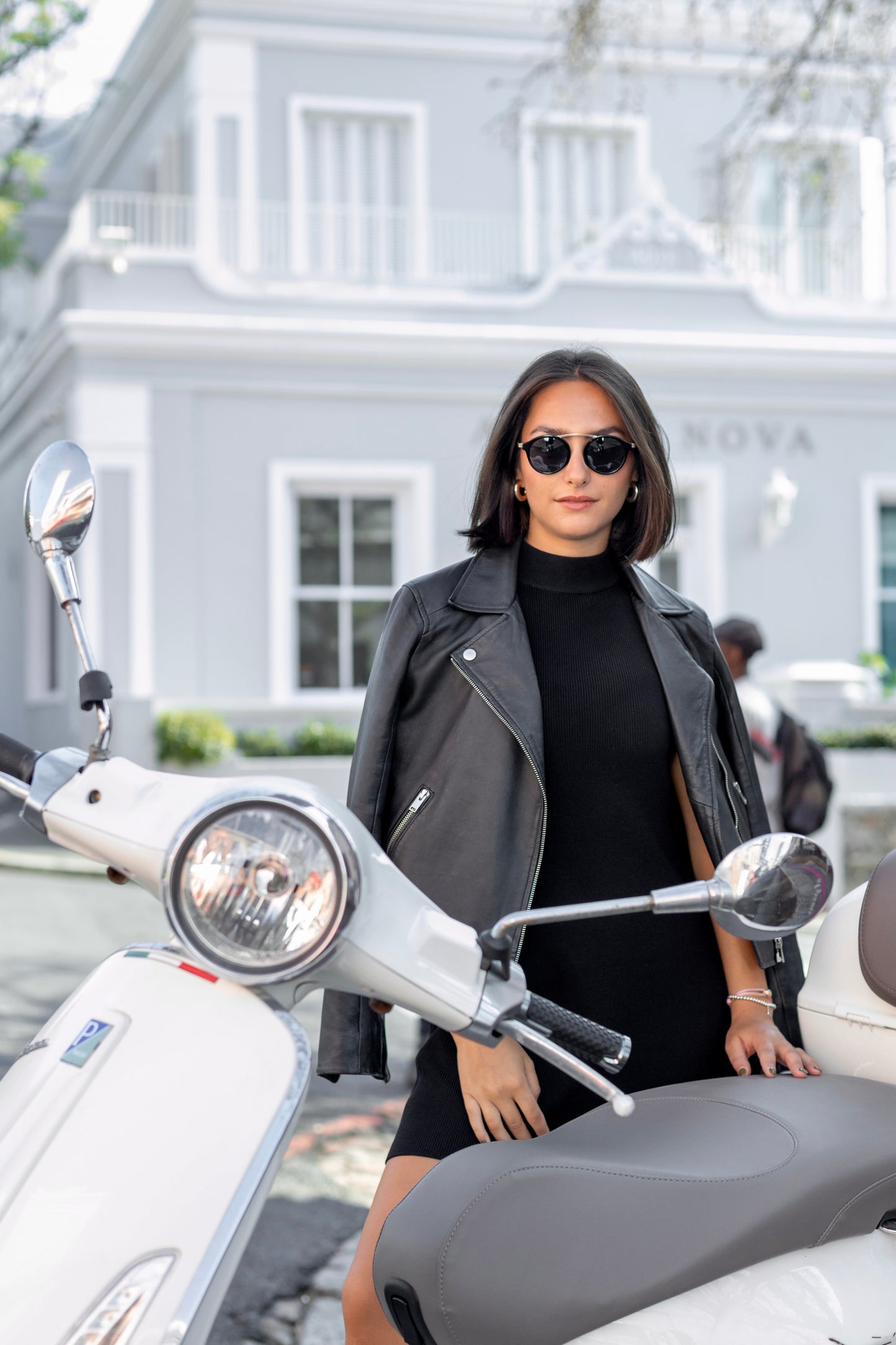 a person wearing Bardovano sunglasses, showcasing the sleek design and modern style.