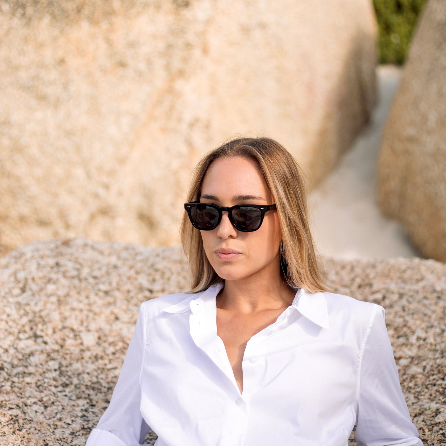 a person wearing Bardovano sunglasses, showcasing the sleek design and modern style.