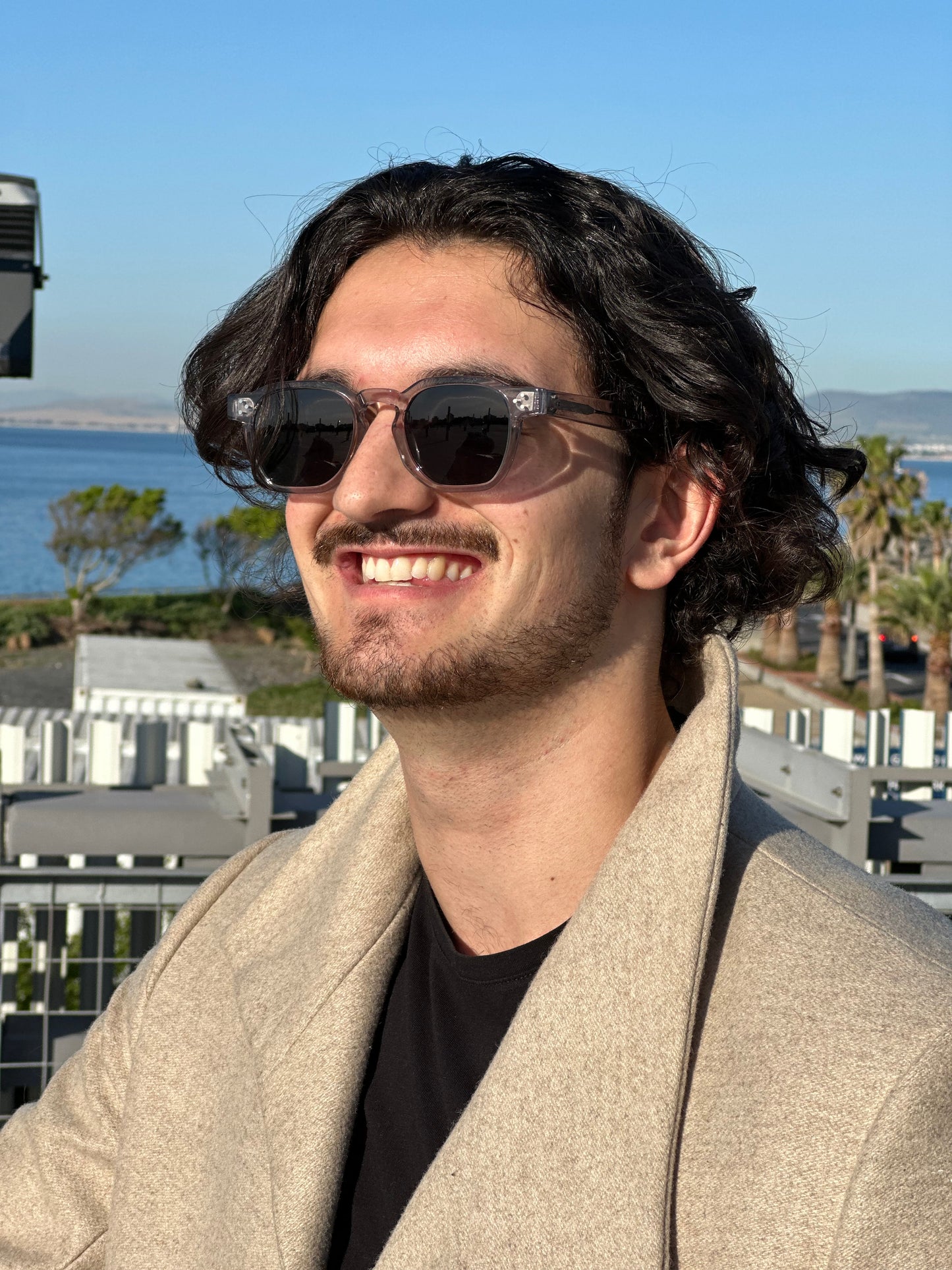 a person wearing Bardovano sunglasses, showcasing the sleek design and modern style.